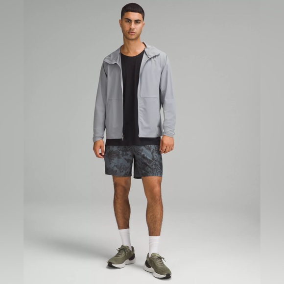 Lululemon Pacebreaker Linerless Shorts 7” - Picture 6 of 8